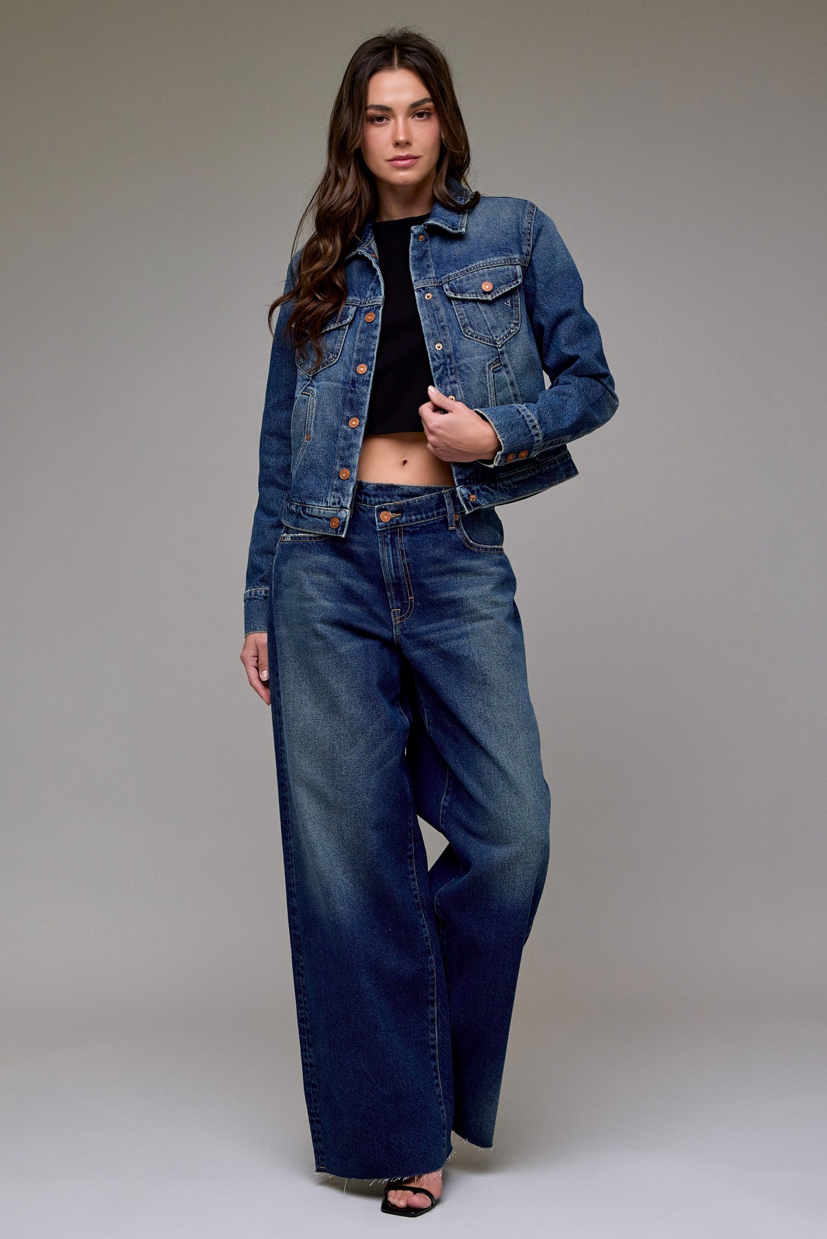 Classic Trucker Jacket (Dark Wash)