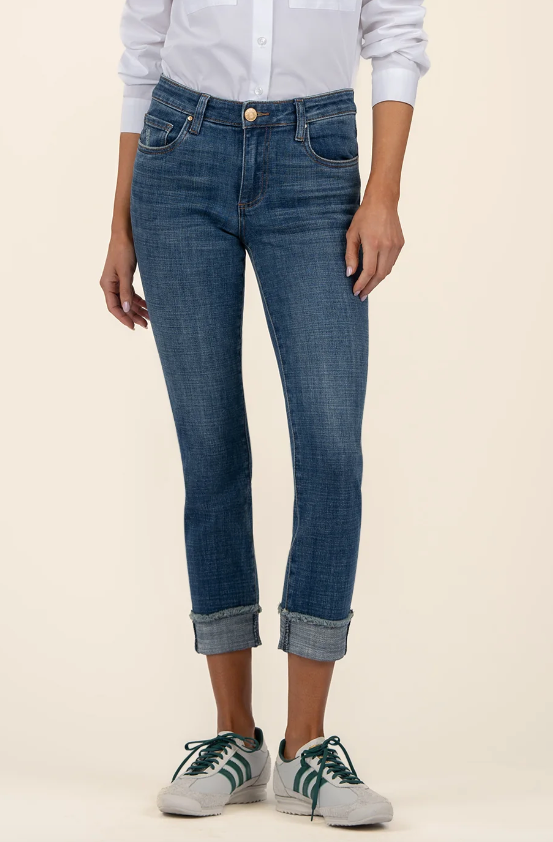 Amy Mid Rise Crop Straight Leg (Deserving)