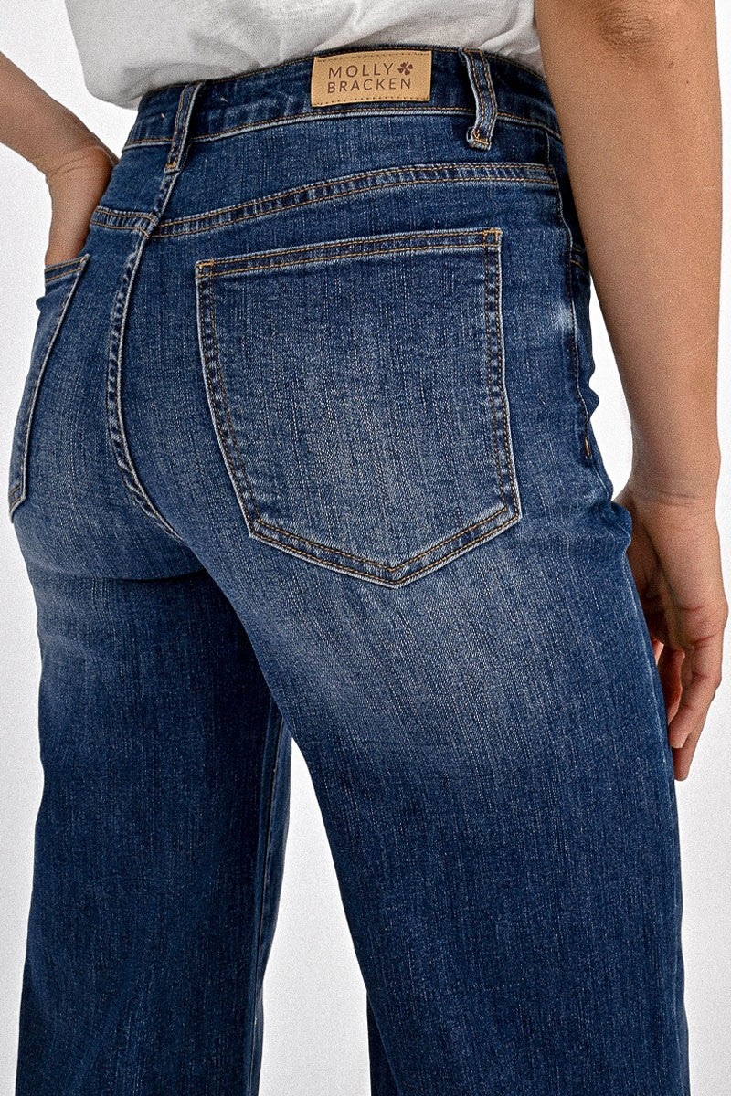 High-waisted wide-leg jeans