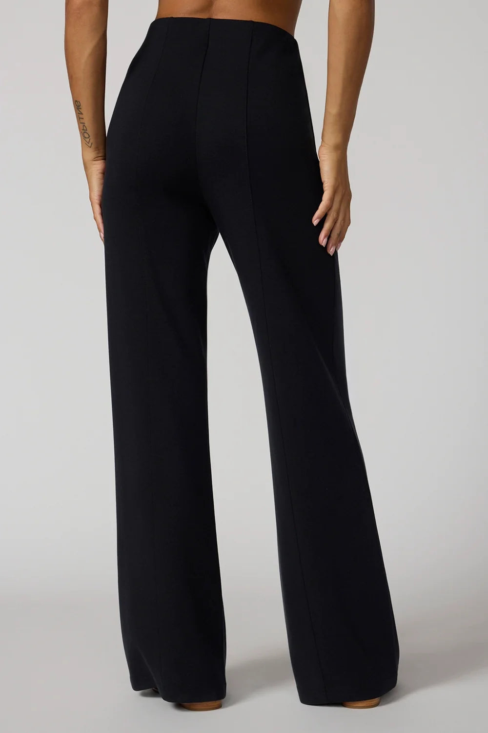 Performance Wide Leg Pant