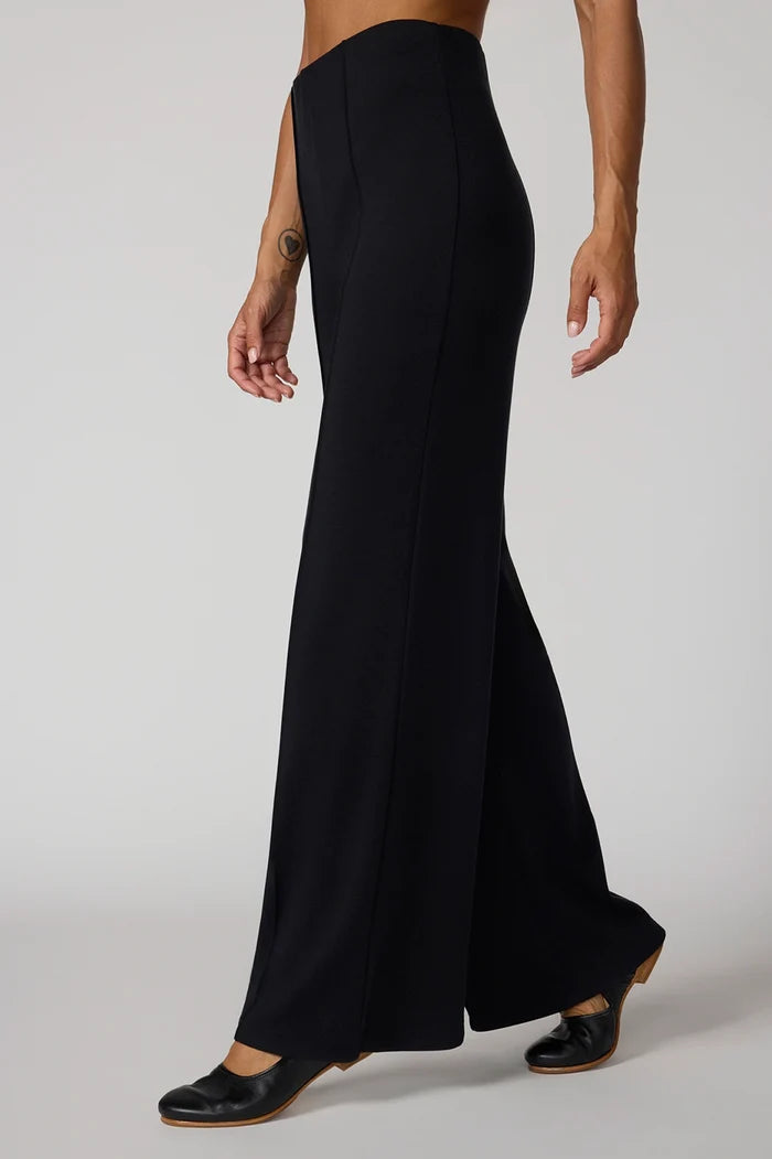 Performance Wide Leg Pant