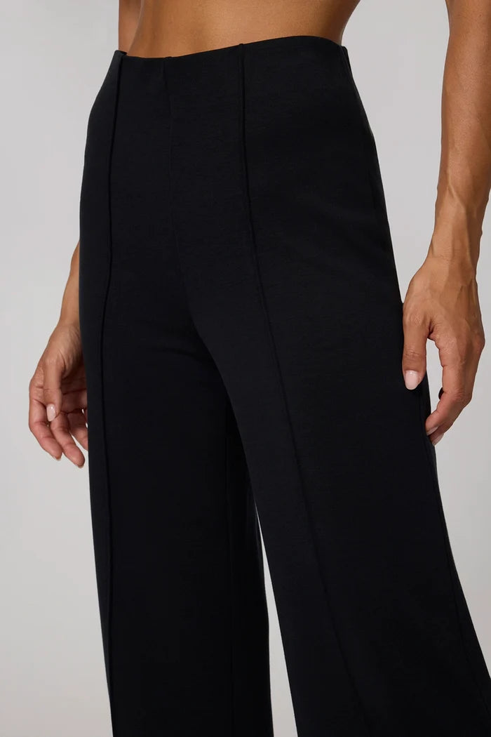 Performance Wide Leg Pant