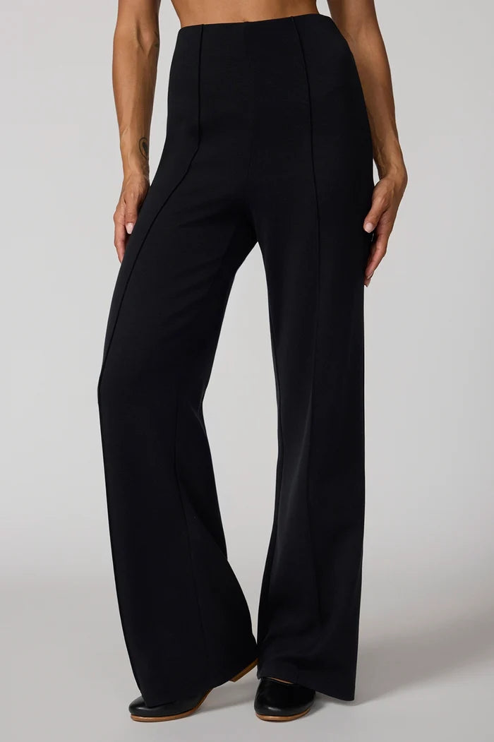 Performance Wide Leg Pant