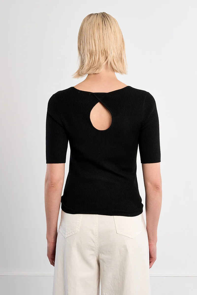 YOUNG LADIES KNITTED SWEATER