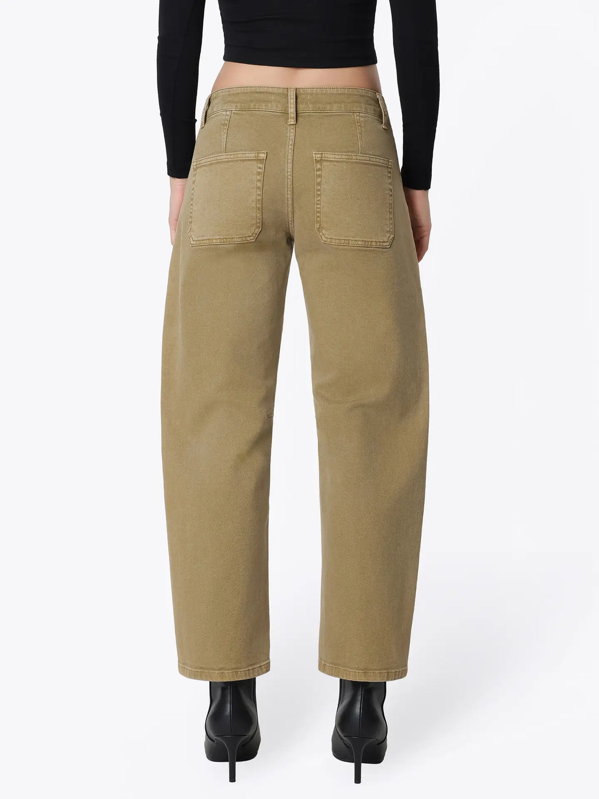 Low Rise Double Pockets Barrel Jeans