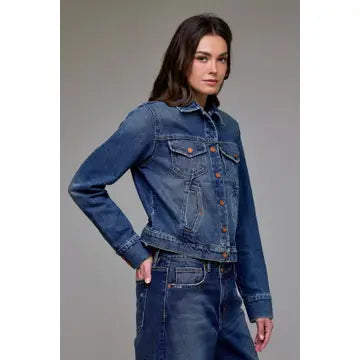 Classic Trucker Jacket (Dark Wash)