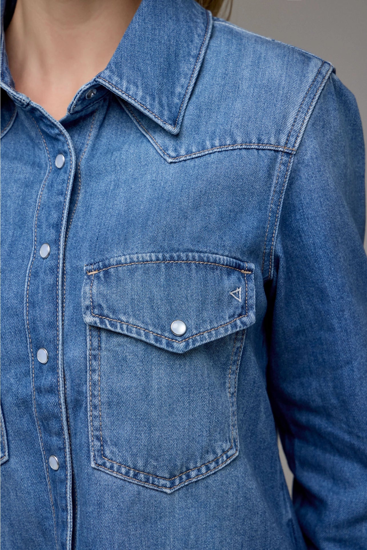 Basic Western Shirt ( Mid Wash)