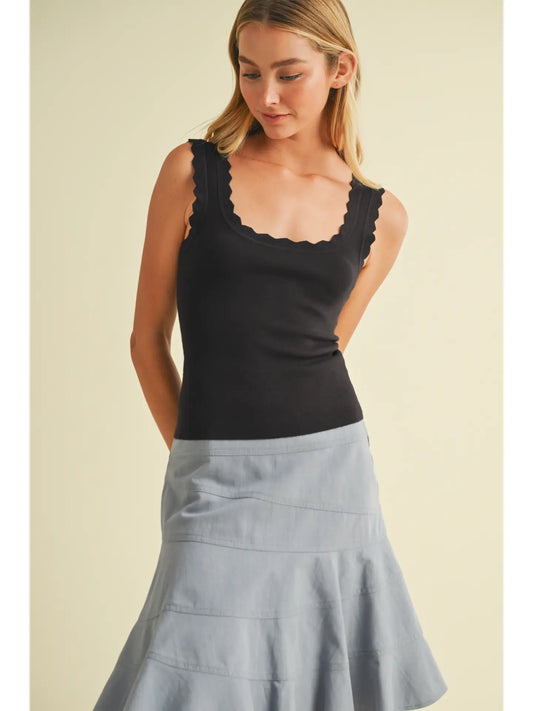 Scallop Sleevless Sweater Tank