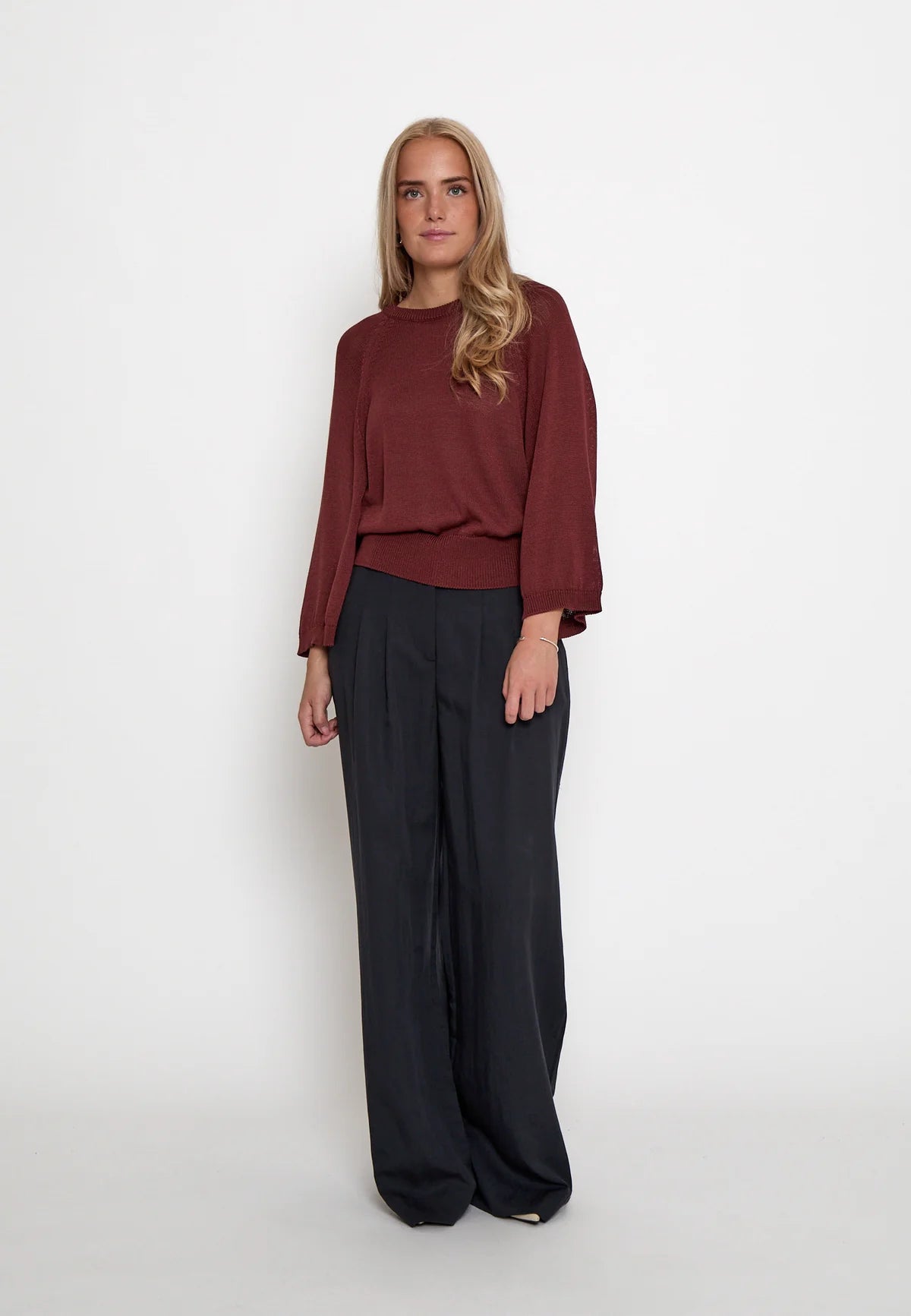 Riley Knit Pullover (Maroon Red)