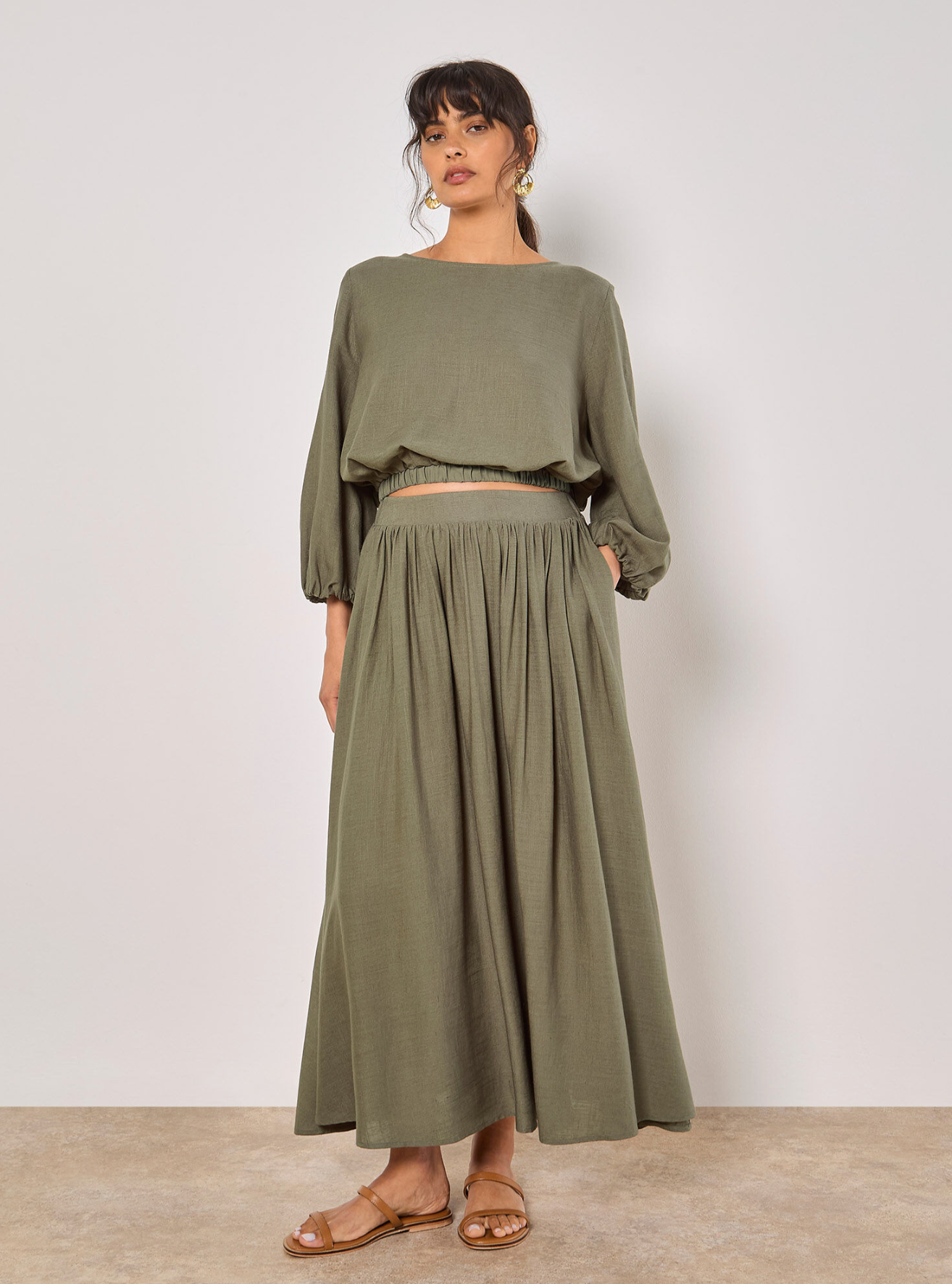 Linen Pleated Midi Skirt (Khaki)