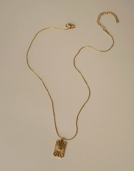 Lila Flower Burst Necklace