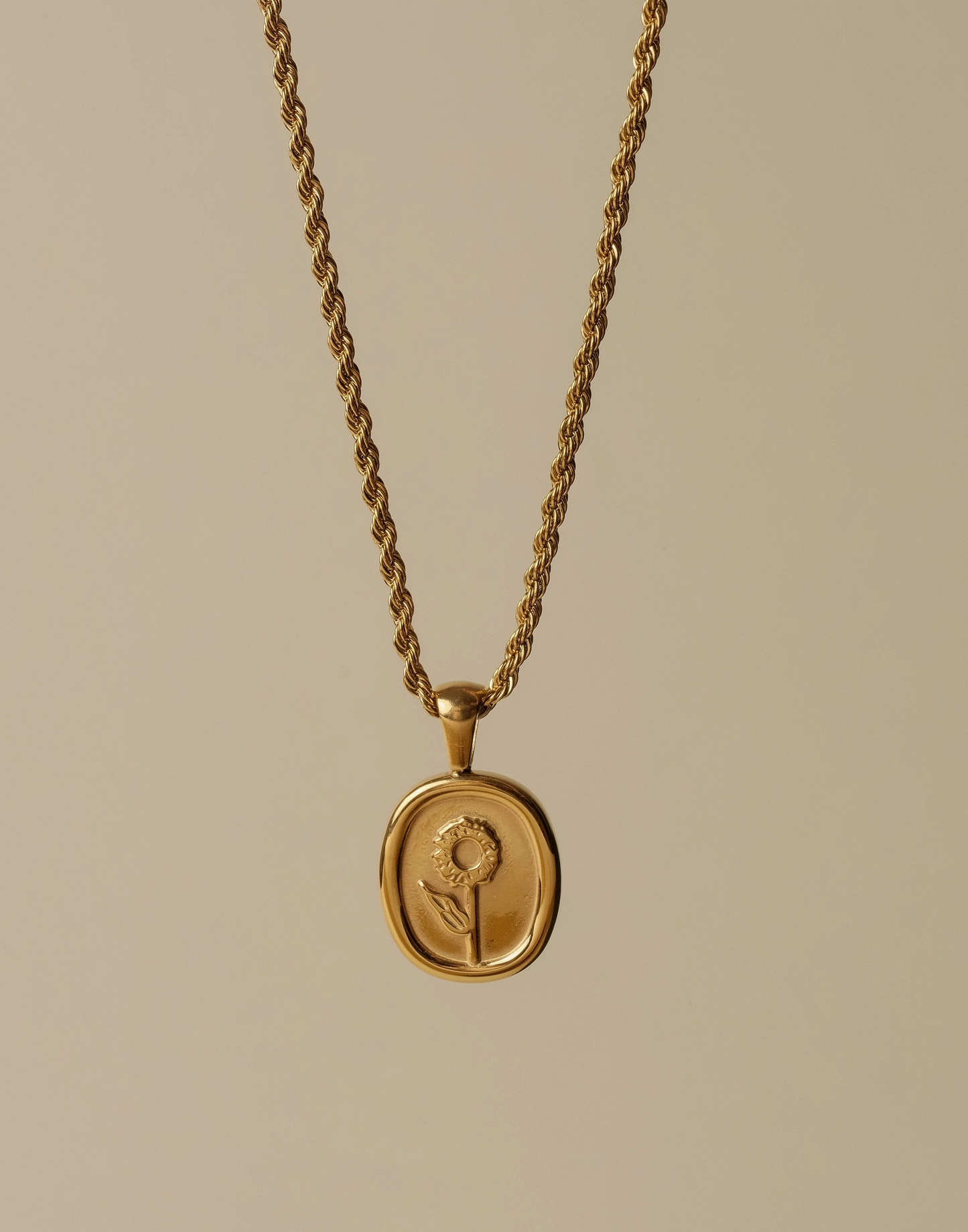Mia Sunflower Icon Necklace