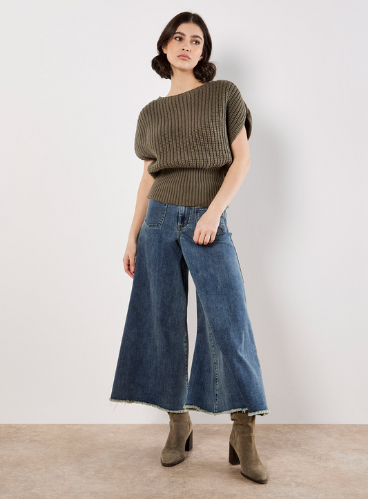 Chunky Knit Sleeveless Sweater (Khaki)