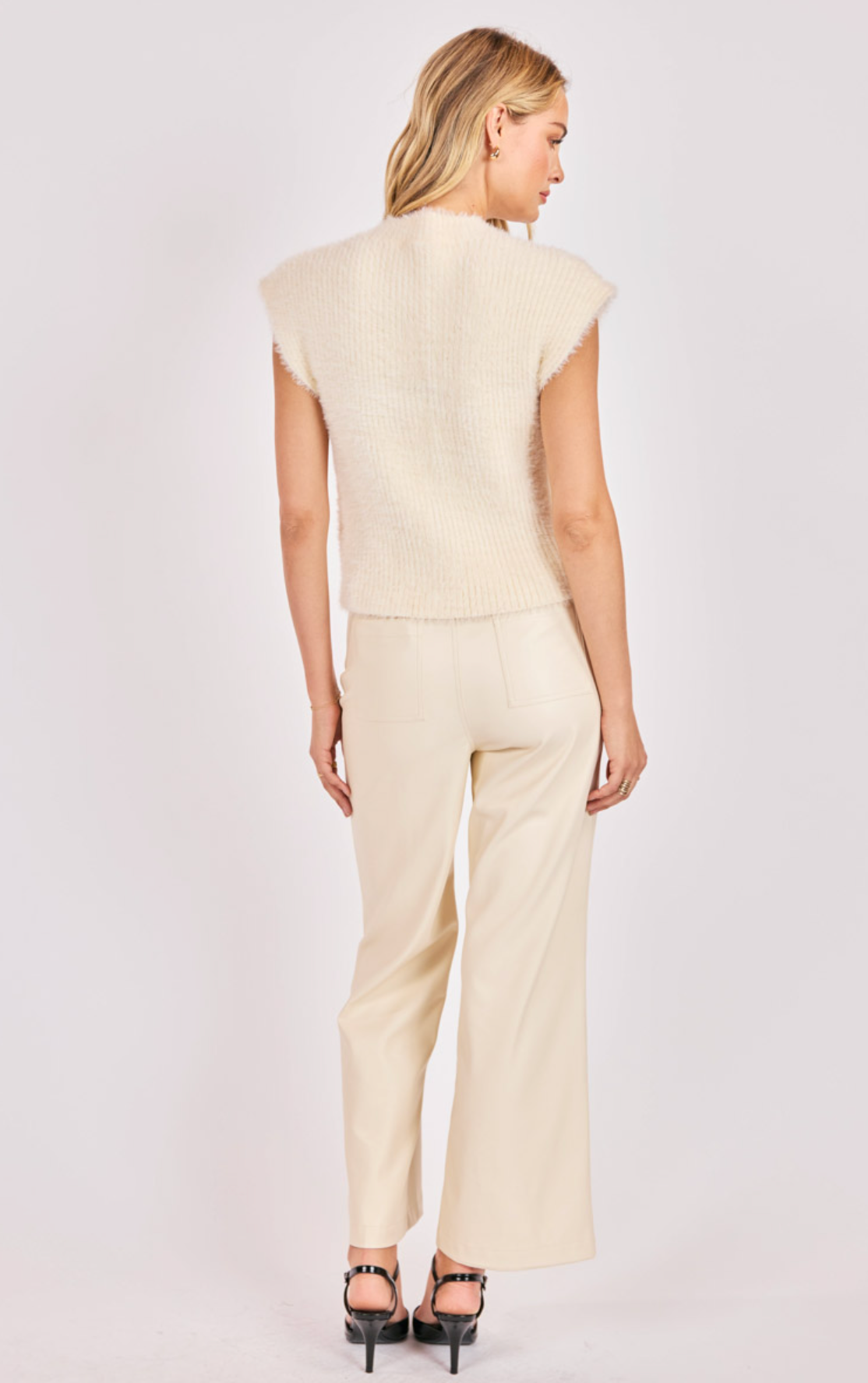 Bianca Feather Yarn Sweater Tank (Ivory)