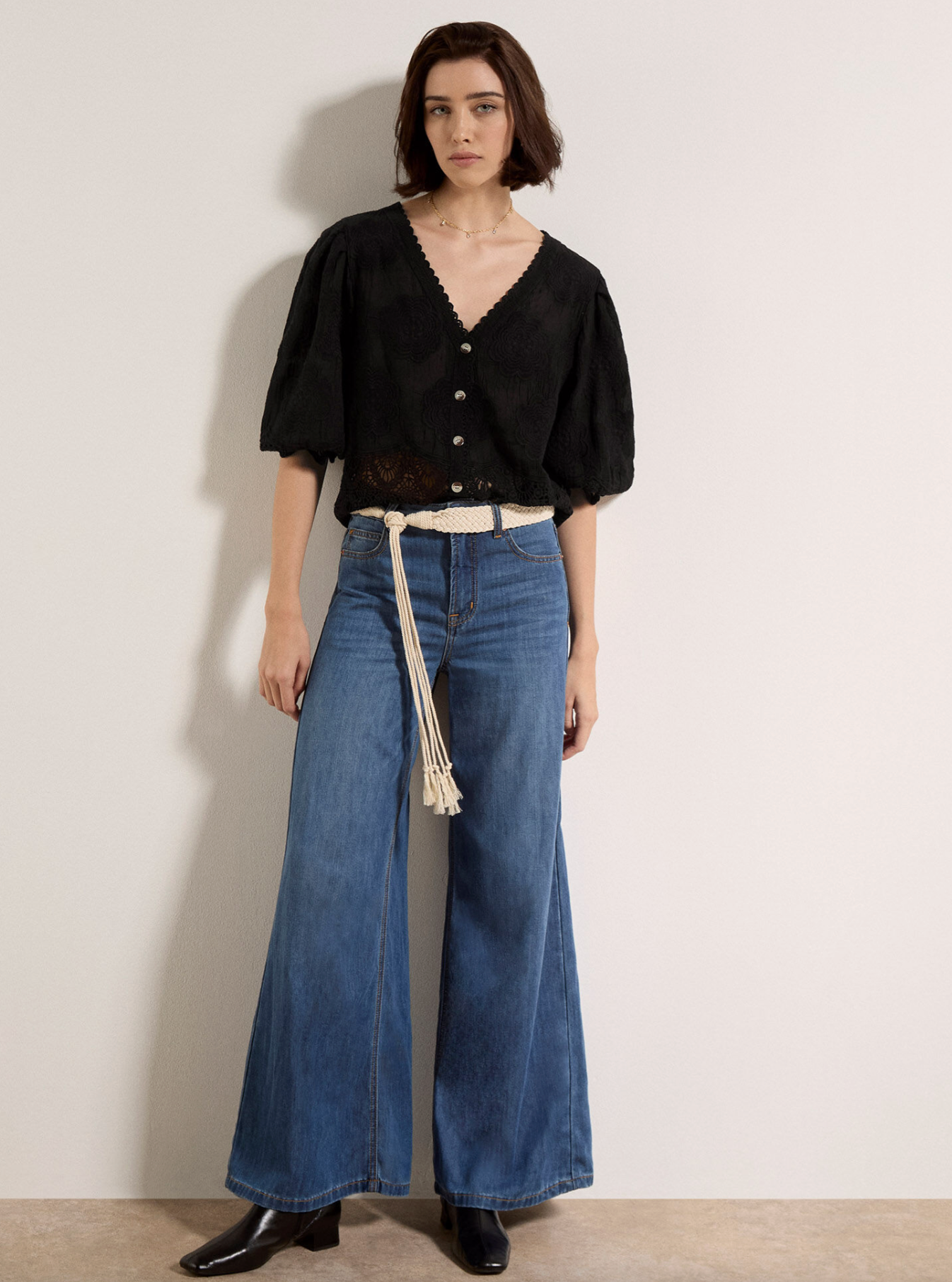 Zana Wide-Leg Jeans