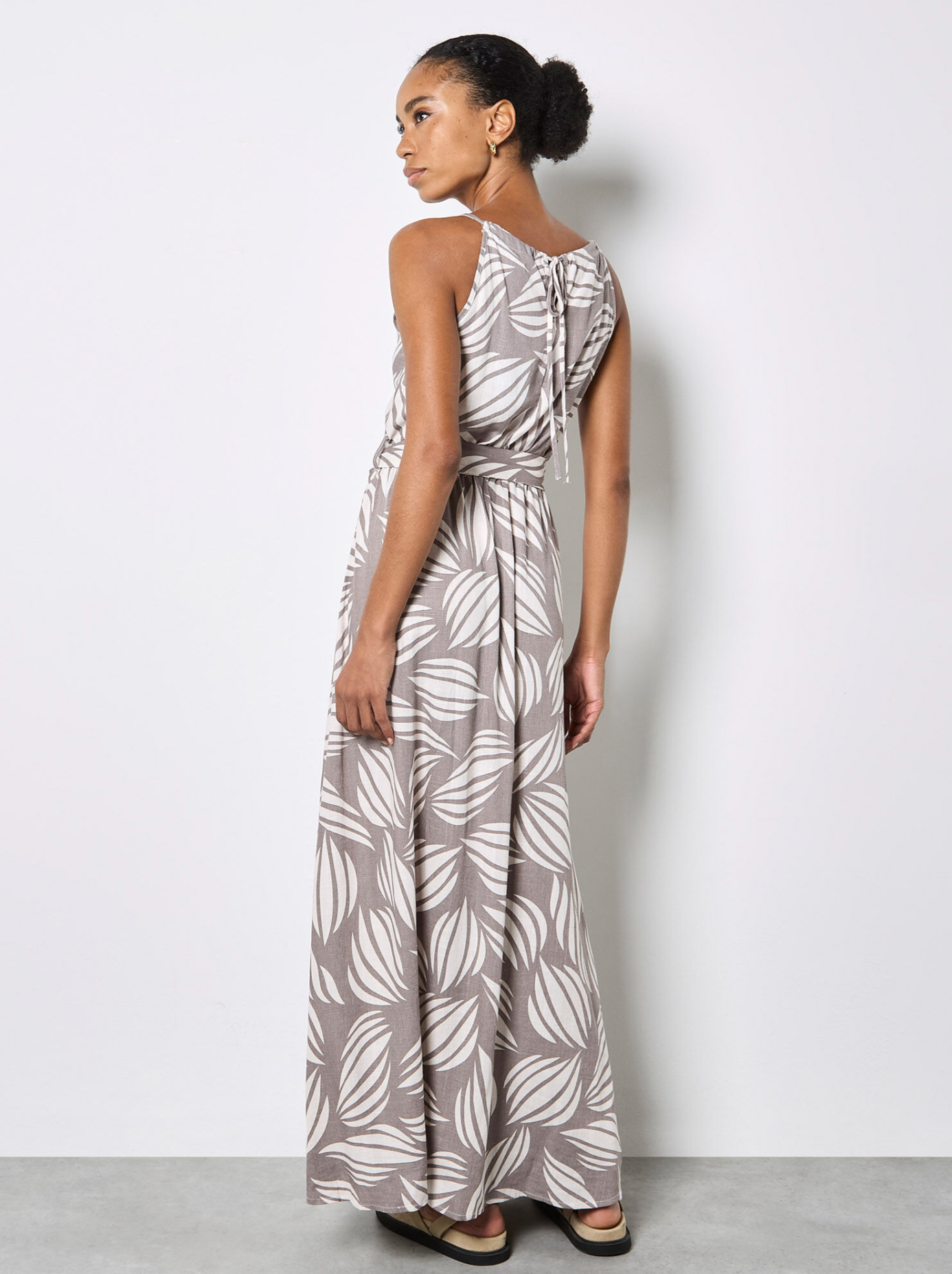 Shell Print Linen Blend Maxi Dress