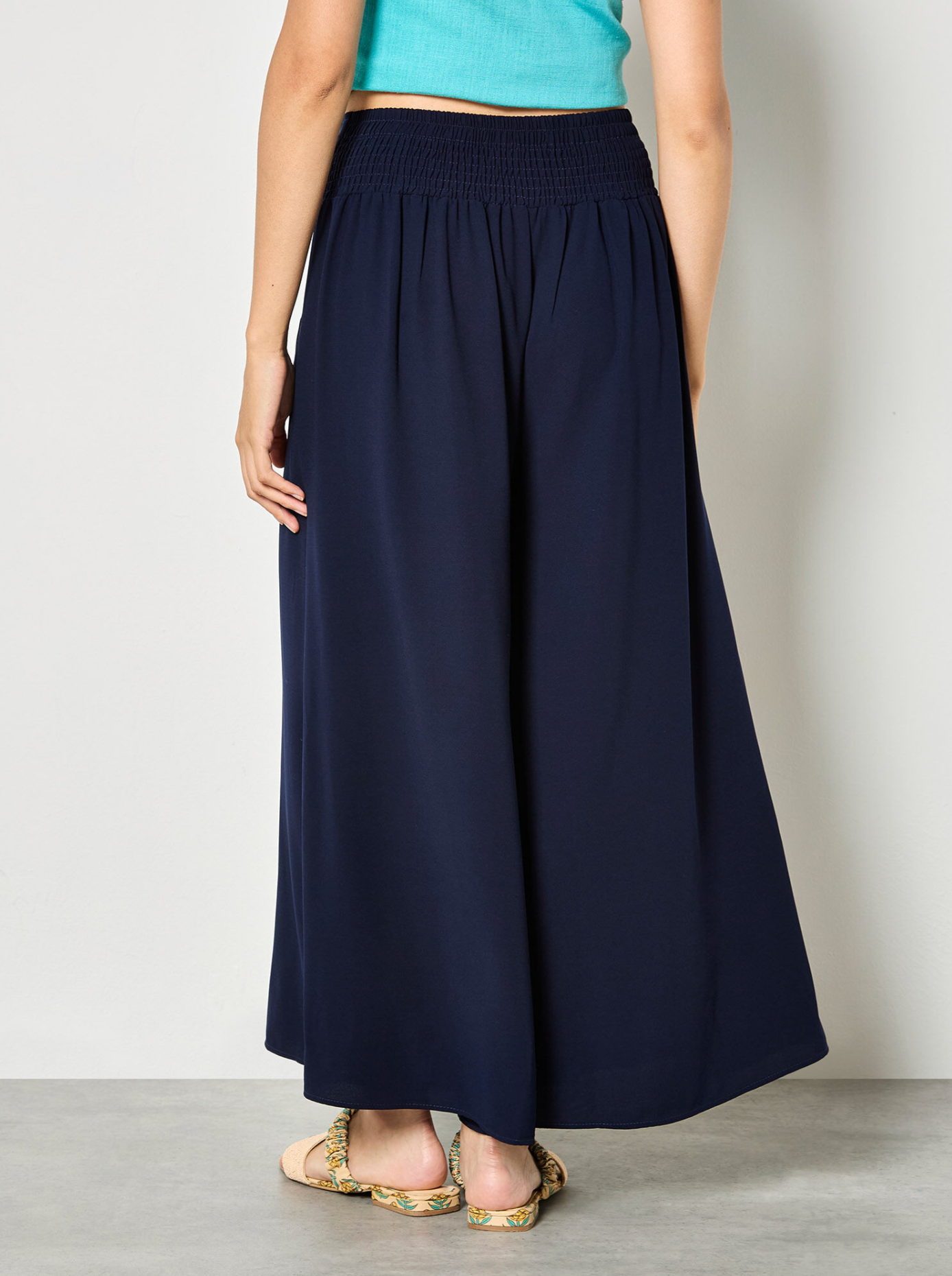 Fluid Wide-Leg Trousers