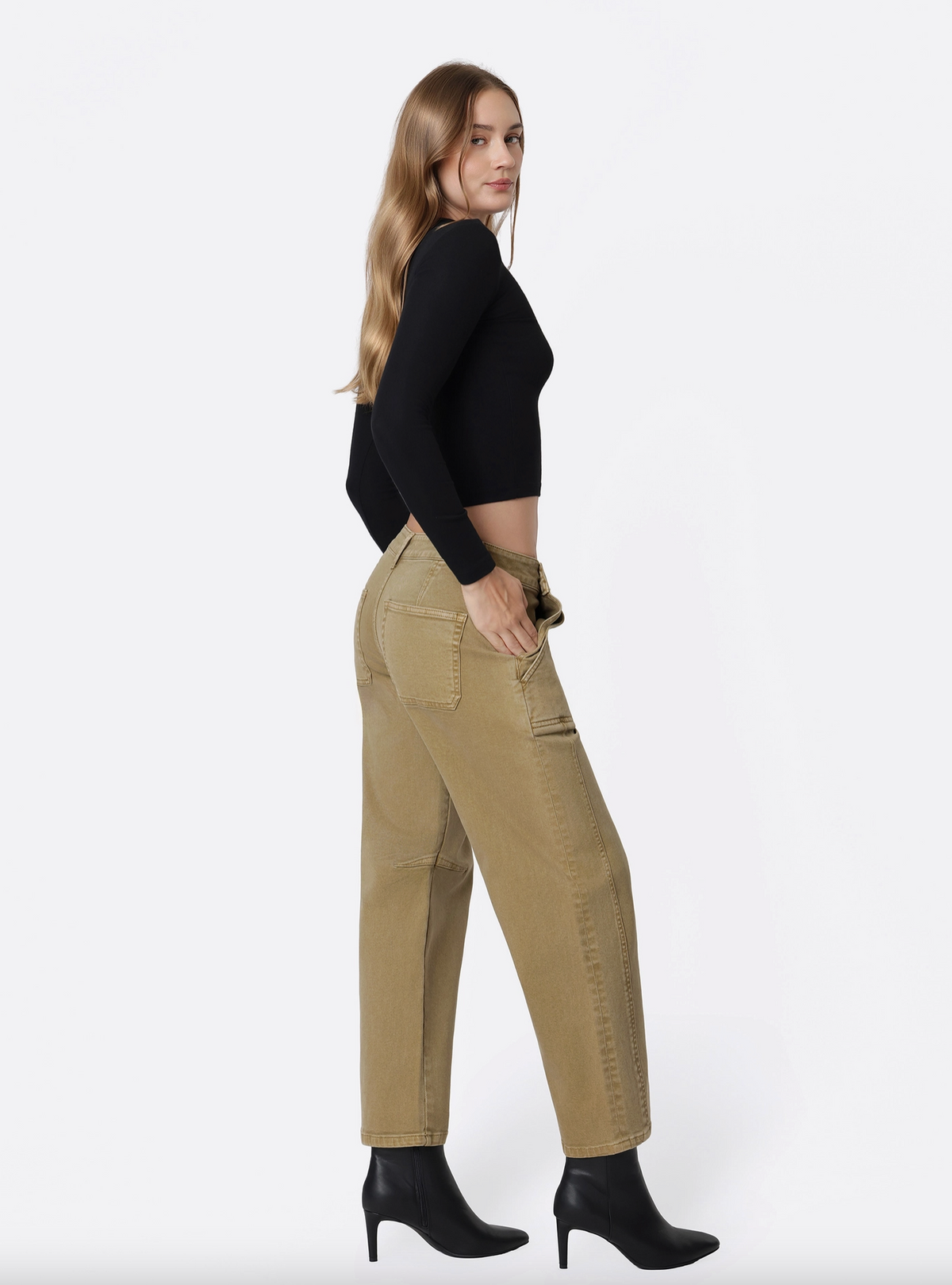 Low Rise Double Pockets Barrel Jeans