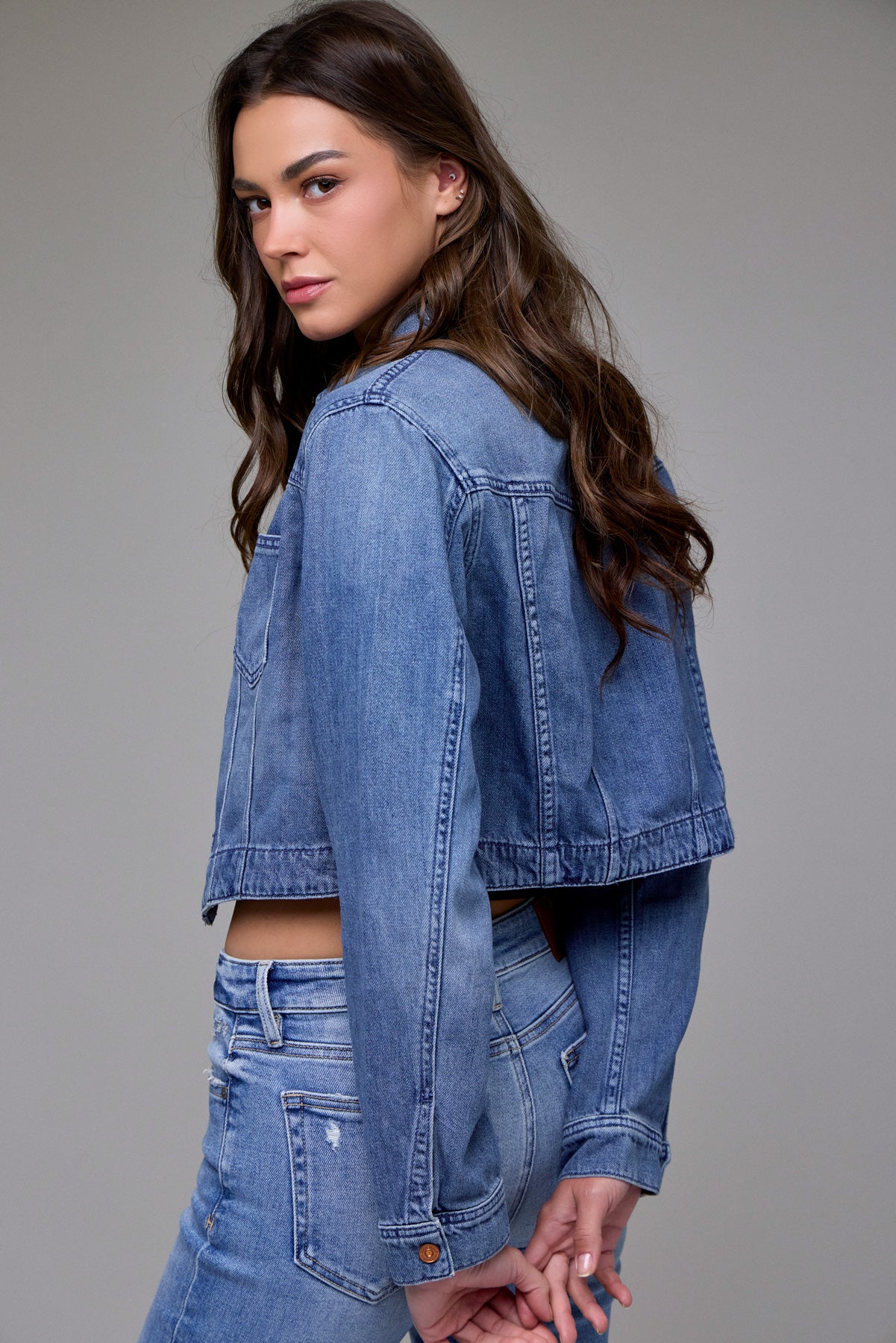Super Soft Cropped Denim Jacket (Mid Wash)