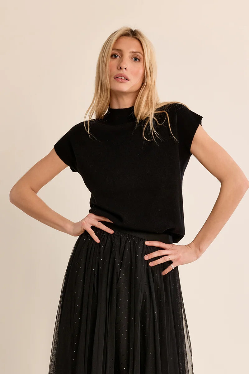 Fine knit sweater, short sleeves